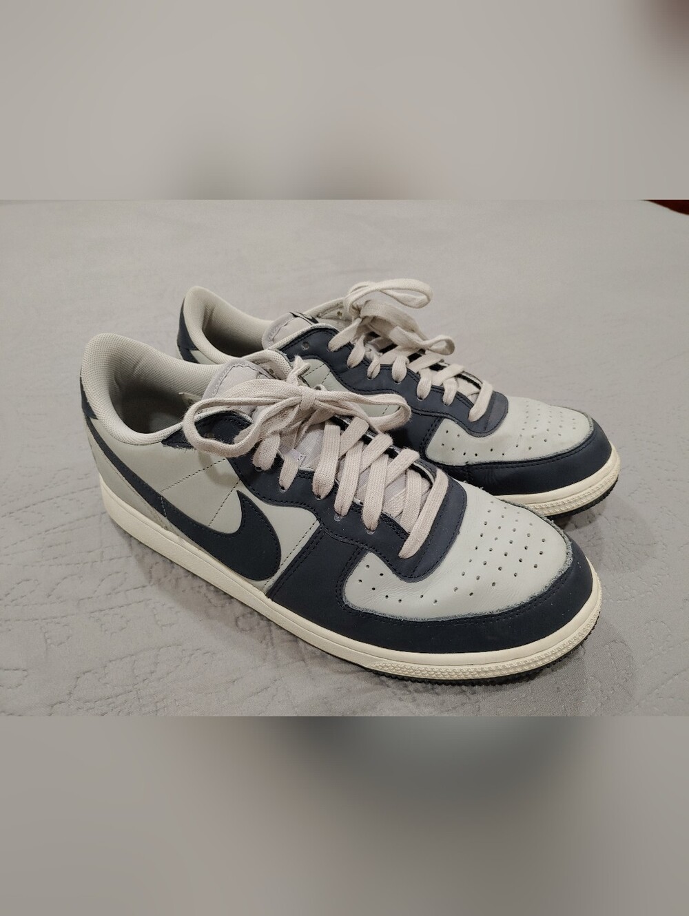 Nike Terminator Men's Size 12 Excellent Condition Real Leather